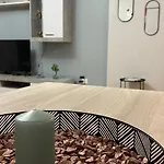 One-bedroom Near U.s. Embassy アパート *