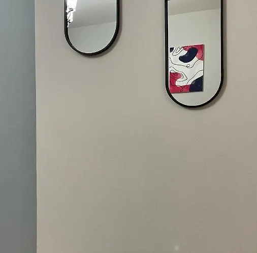 Apartmán One-bedroom Near U.s. Embassy *